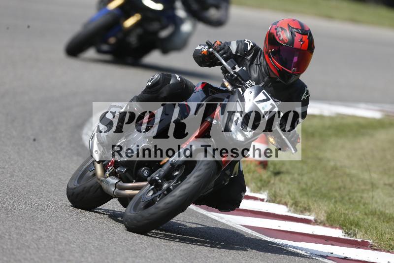 Archiv-2025/49 26.08.2025 Cornu Master School ADR/gruen-vert/71